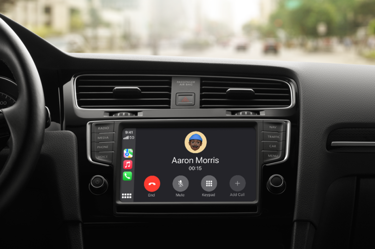 Reversing Camera installed and displayed on an apple car play stereo